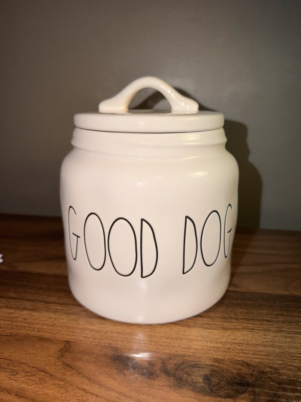 RAE DUNN “GOOD DOG” WHITE BLACK ETCHING PUPPY TREAT CANISTER WITH LID 7” CERAMIC